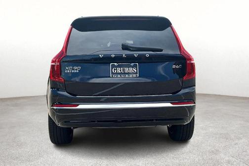 2025 Volvo XC90 B6 Plus 7-Seater