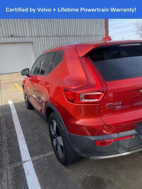 2019 Volvo XC40 T5 Momentum