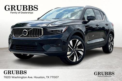 2025 Volvo XC40 B5 Plus Bright Theme