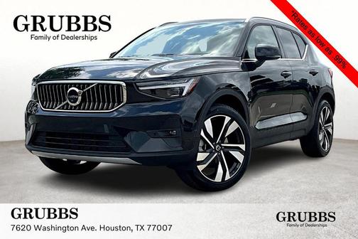 2025 Volvo XC40 B5 Plus Bright Theme