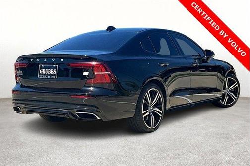 2022 Volvo S60 Recharge Plug-In Hybrid T8 R-Design