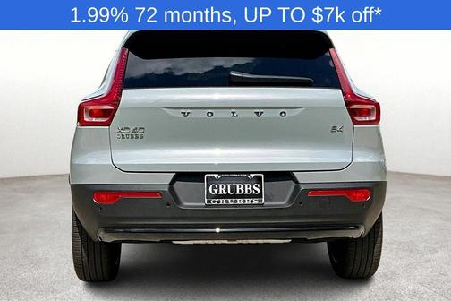 2026 Volvo XC40 B4 Plus