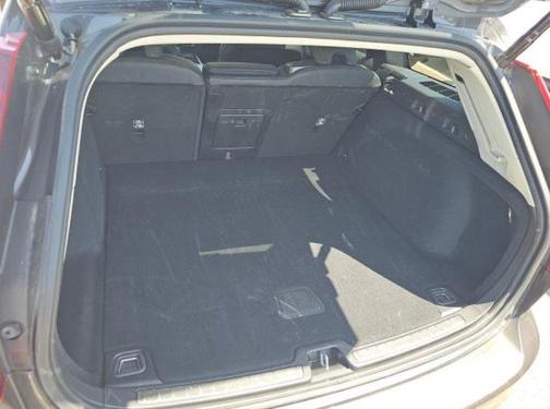 Platinum Grey Metallic 2025 Volvo V60 Cross Country B5 Plus