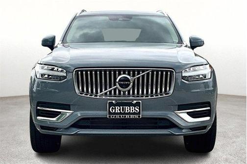 2022 Volvo XC90 Recharge Plug-In Hybrid T8 Inscription 7 Passenger
