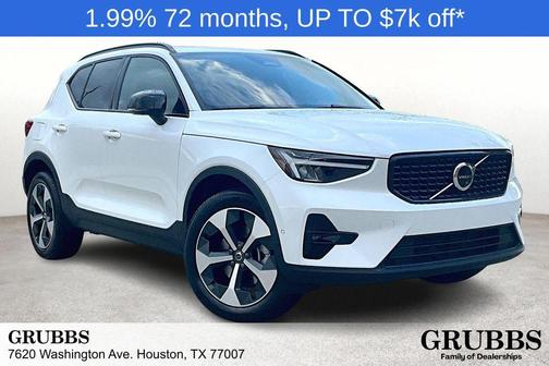 2026 Volvo XC40 B5 Plus