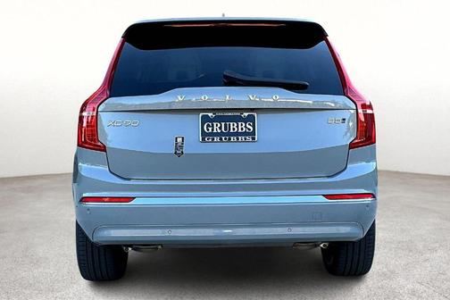 2025 Volvo XC90 B5 Ultra