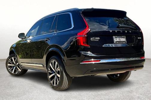 2026 Volvo XC90 B5 Core