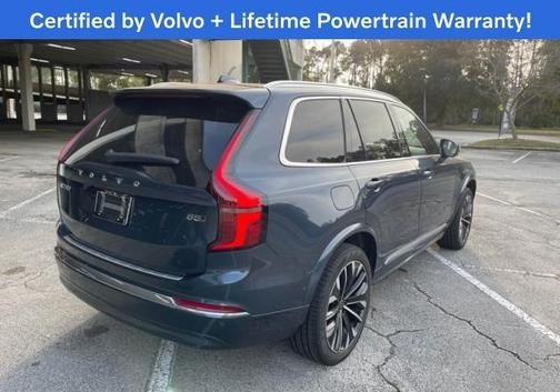 2025 Volvo XC90 B5 Plus