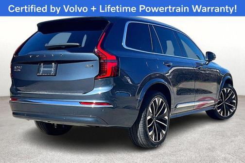 2025 Volvo XC90 B5 Plus