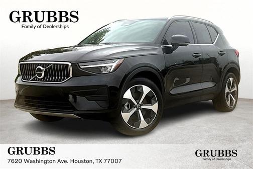 2025 Volvo XC40 B5 Core Bright Theme