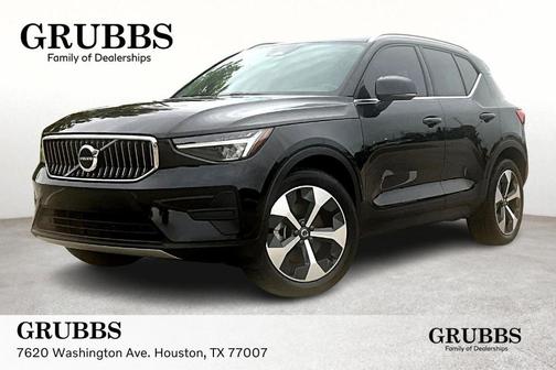 2025 Volvo XC40 B5 Core Bright Theme