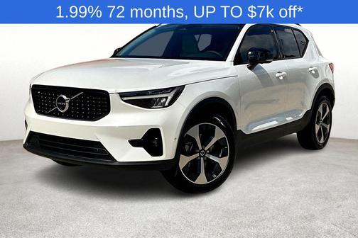 2026 Volvo XC40 B4 Plus