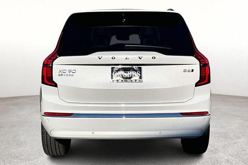 2026 Volvo XC90 B6 Plus 7-Seater
