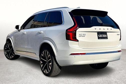 2026 Volvo XC90 B6 Plus 7-Seater