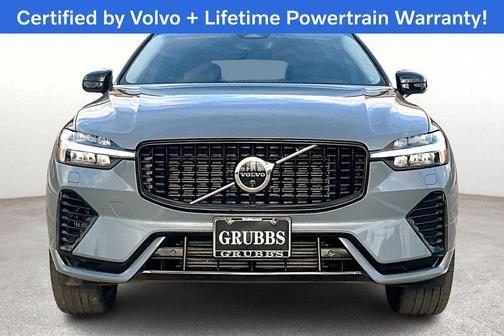 2023 Volvo XC60 Recharge Plug-In Hybrid T8 Plus Dark Theme