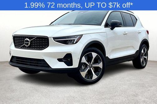 2026 Volvo XC40 B4 Plus