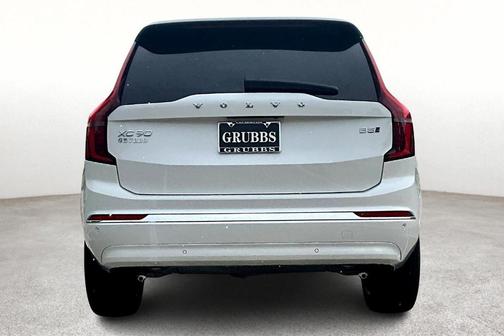 2026 Volvo XC90 CORE