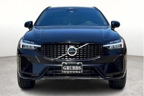 2022 Volvo XC60 Recharge Plug-In Hybrid T8 R-Design