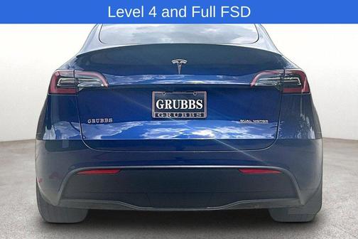 Deep Blue Metallic 2023 Tesla Model Y Performance
