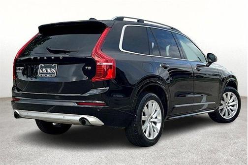 2018 Volvo XC90 T5 Momentum