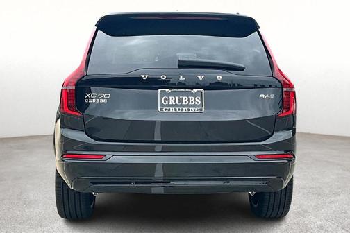 2026 Volvo XC90 B6 Ultra Dark Theme 7-Seater