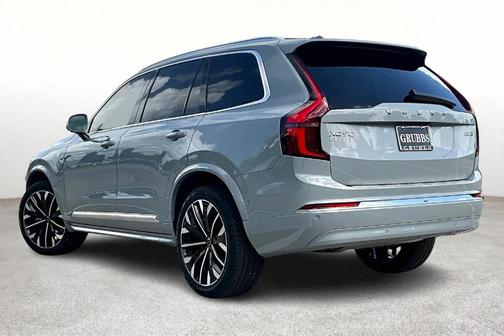 2026 Volvo XC90 B6 Plus 7-Seater