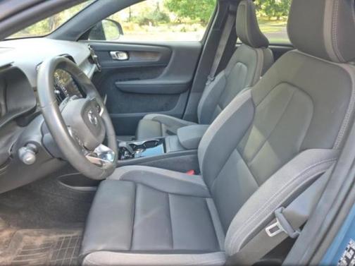 2023 Volvo C40 Recharge Pure Electric Twin Core