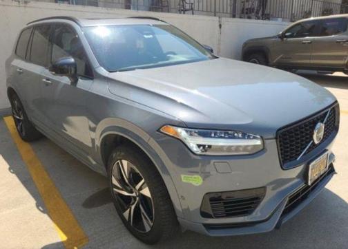 2023 Volvo XC90 Recharge Plug-In Hybrid T8 Plus Dark Theme 7-Seater