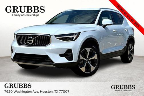 2025 Volvo XC40 B5 Plus Bright Theme
