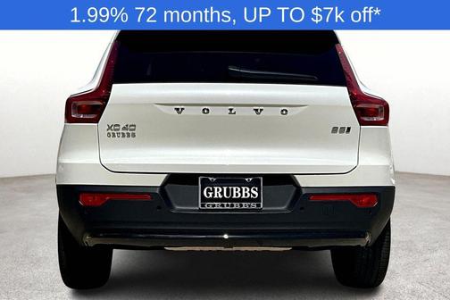 2026 Volvo XC40 B5 Plus