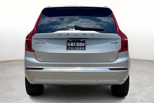 2024 Volvo XC90 B5 Plus Bright Theme