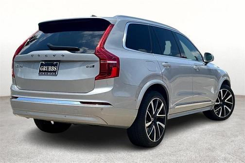 2024 Volvo XC90 B5 Plus Bright Theme