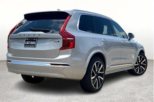 2024 Volvo XC90 B5 Plus Bright Theme