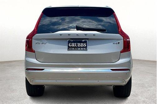2024 Volvo XC90 B5 Plus Bright Theme