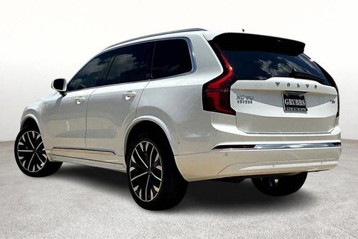 2026 Volvo XC90 Plug-In Hybrid T8 Plus 6-Seater