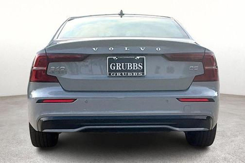 2024 Volvo S60 B5 Core Dark Theme