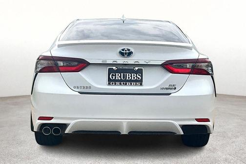 2024 Toyota Camry Hybrid SE