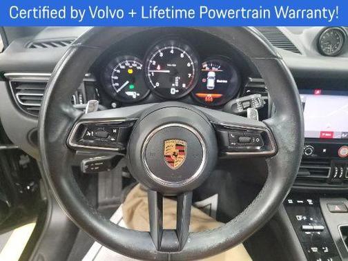 2022 Porsche Macan Base