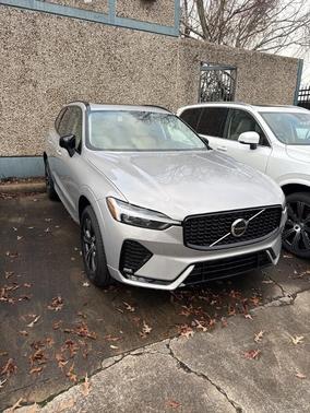 2025 Volvo XC60 B5 Core
