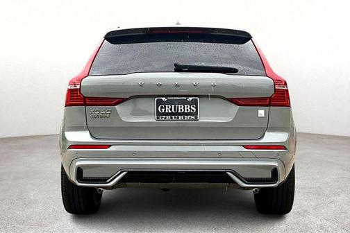 2025 Volvo XC60 Plug-In Hybrid T8 Polestar Engineered