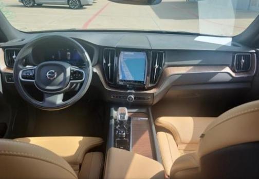 2022 Volvo XC60 B5 Inscription