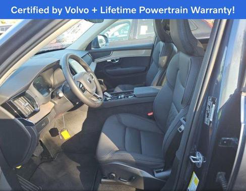 2025 Volvo XC90 B6 Plus 7-Seater