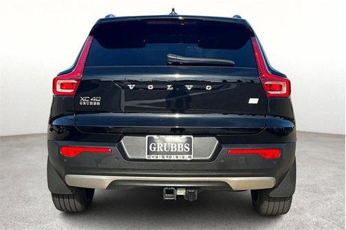 2022 Volvo XC40 Recharge Pure Electric P8 Twin Plus