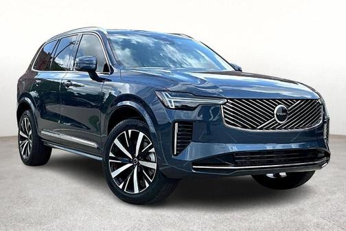 2025 Volvo XC90 B5 Core