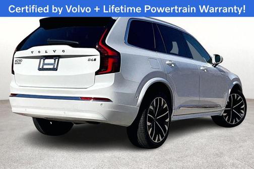 2025 Volvo XC90 B6 Plus 7-Seater