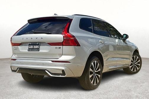 2025 Volvo XC60 B5 Plus