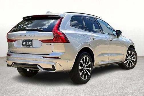 2025 Volvo XC60 B5 Plus