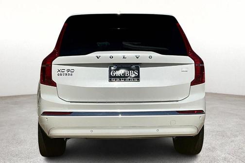 2024 Volvo XC90 Recharge Plug-In Hybrid T8 Ultimate Bright Theme 7-Seater