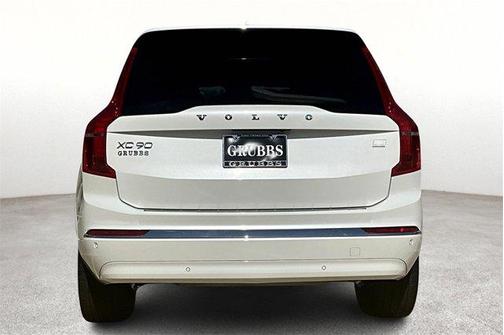 2024 Volvo XC90 Recharge Plug-In Hybrid T8 Ultimate Bright Theme 7-Seater