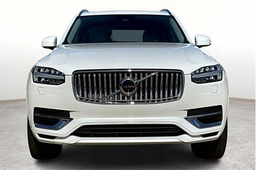 2024 Volvo XC90 Recharge Plug-In Hybrid T8 Ultimate Bright Theme 7-Seater